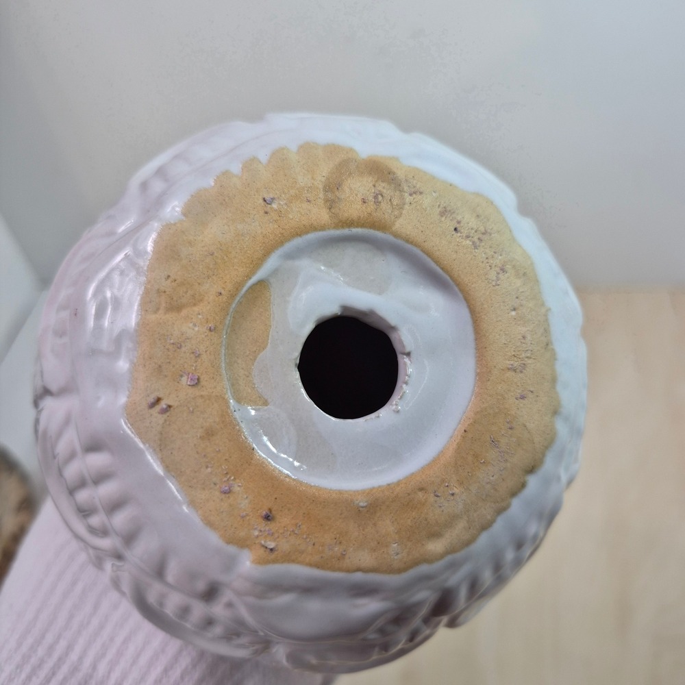 White Ceramic Pineapple Figurine Glossy Tropical Home Decor Accent 10.5 Inch - Picture 3 of 4